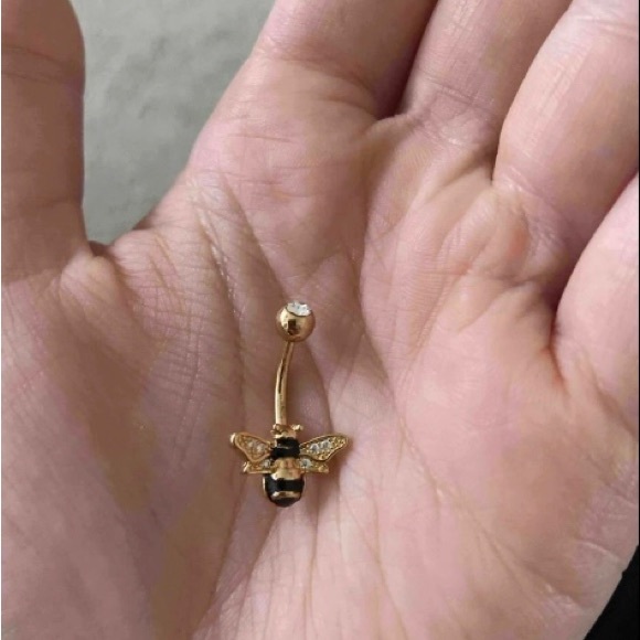 Restock🐝🆕 🐝 Bee Design Goldtone Belly Ring- 14G Stainless Steel NWT - Picture 9 of 13